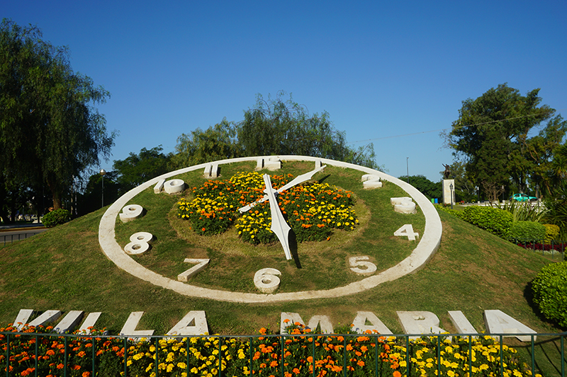 Imagen Foto Reloj de Sol Rosedal Villa María